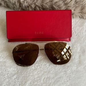 Brand new fendi sunglasses with reflex fendi logo